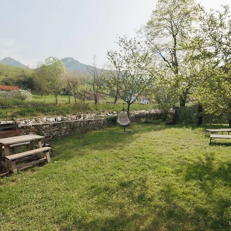 Amada Sara Poo (Cabrales)
