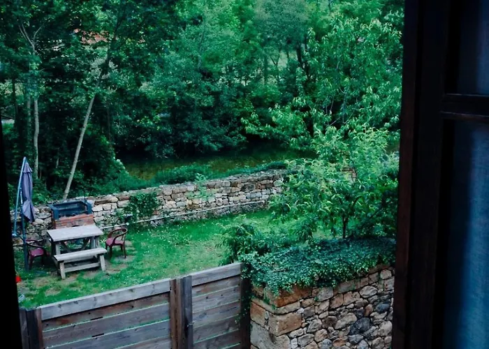 Amada Sara Poo (Cabrales)